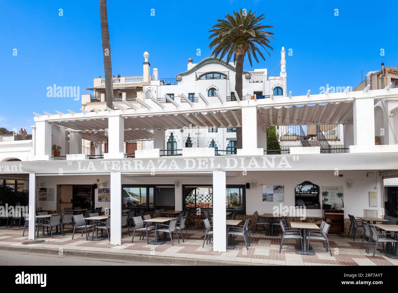 Frank Sinatra's final resting place - Desert Memorial Park.  #famouscemeteries #hollywooddeaths #hauntedhollywood #franksinatra  #celebritygraves #sonnybono #oldhollywood #franksinatragrave ..., image size:1300x956