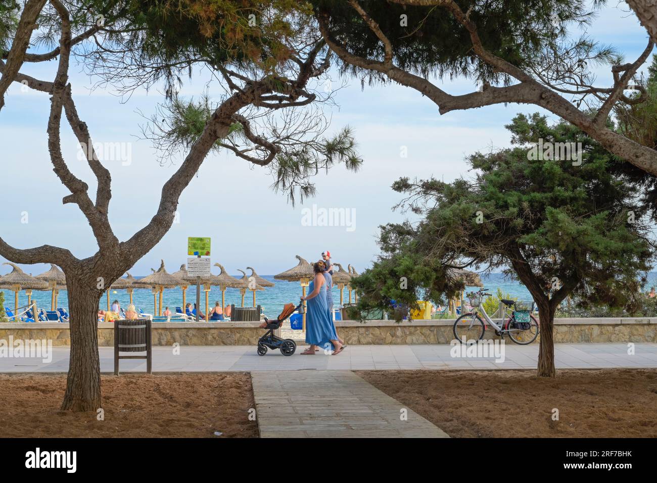 Strandpromenade, Sa Coma, Mallorca, Spanien Stock Photo
