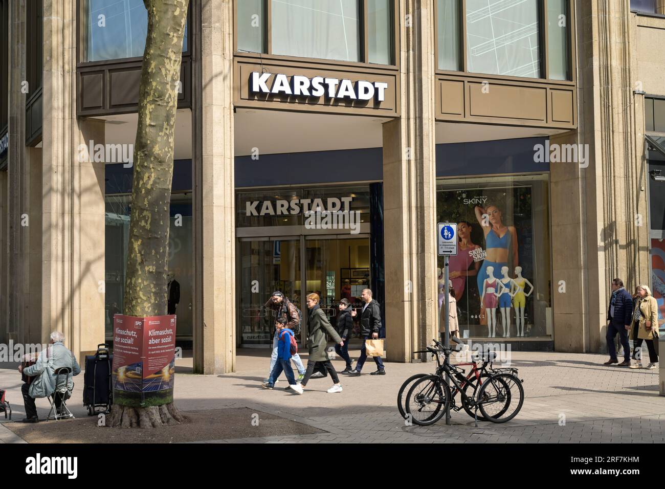 Galeria Karstadt, Mönckebergstraße, Innenstadt, Hamburg, Deutschland