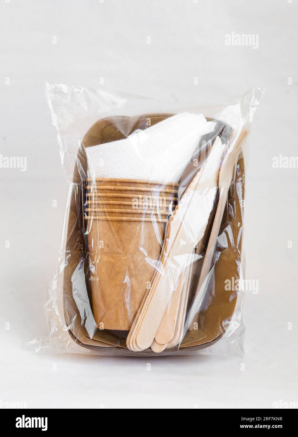 Disposable environmentally ecofriendly food packaging. Brown craft paper containers, drink