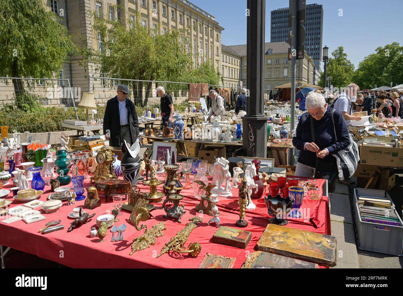 Berliner trodelmarkt hires stock photography and images Alamy