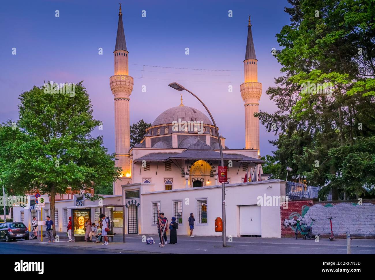 Sehitlik Moschee, Columbiadamm, Tempelhof, Tempelhof-Schöneberg, Berlin, Deutschland *** Local Caption *** , Berlin, Deutschland Stock Photo