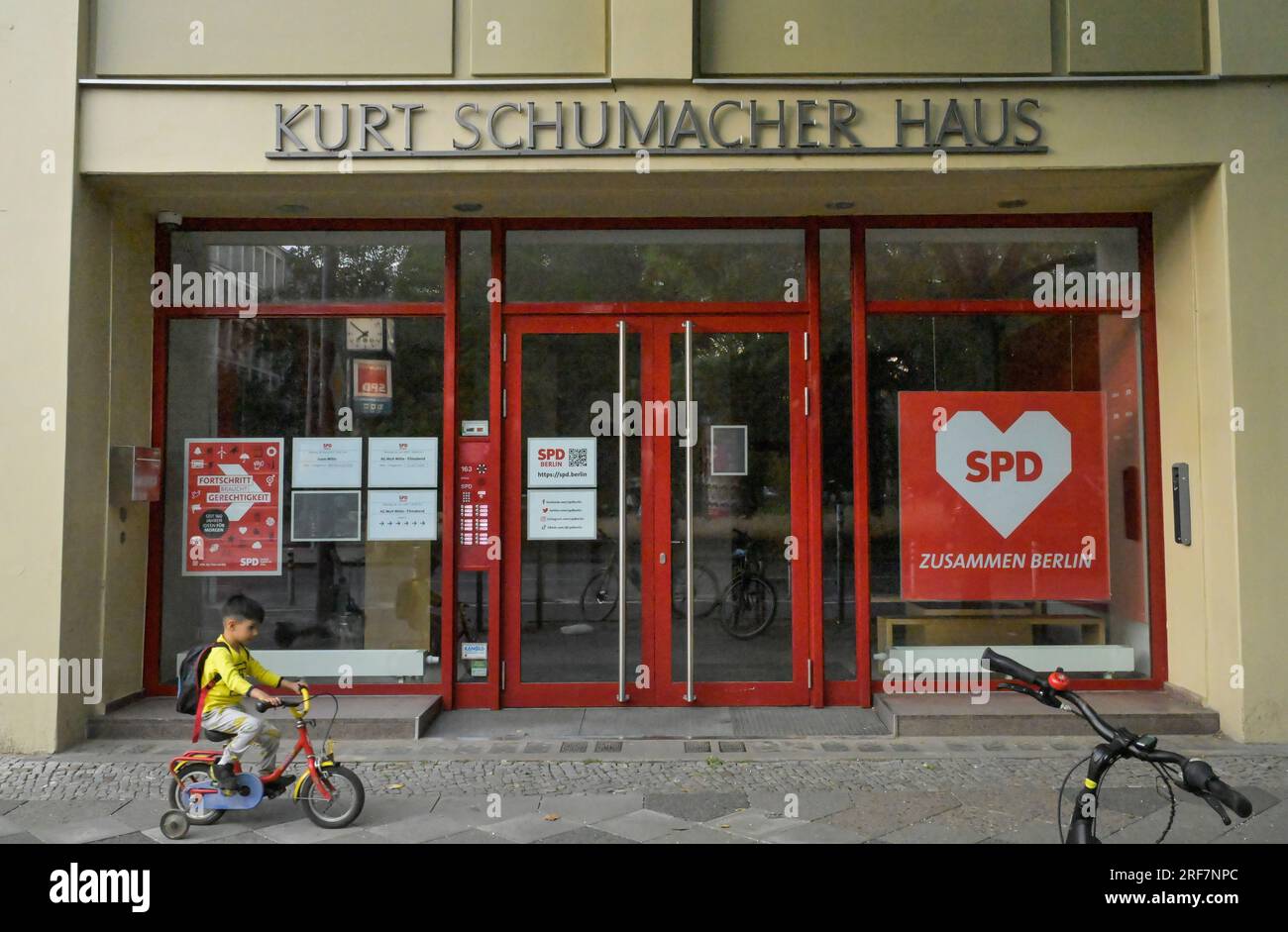 Kurt-Schumacher-Haus, Müllerstraße, Wedding, Mitte, Berlin, Deutschland