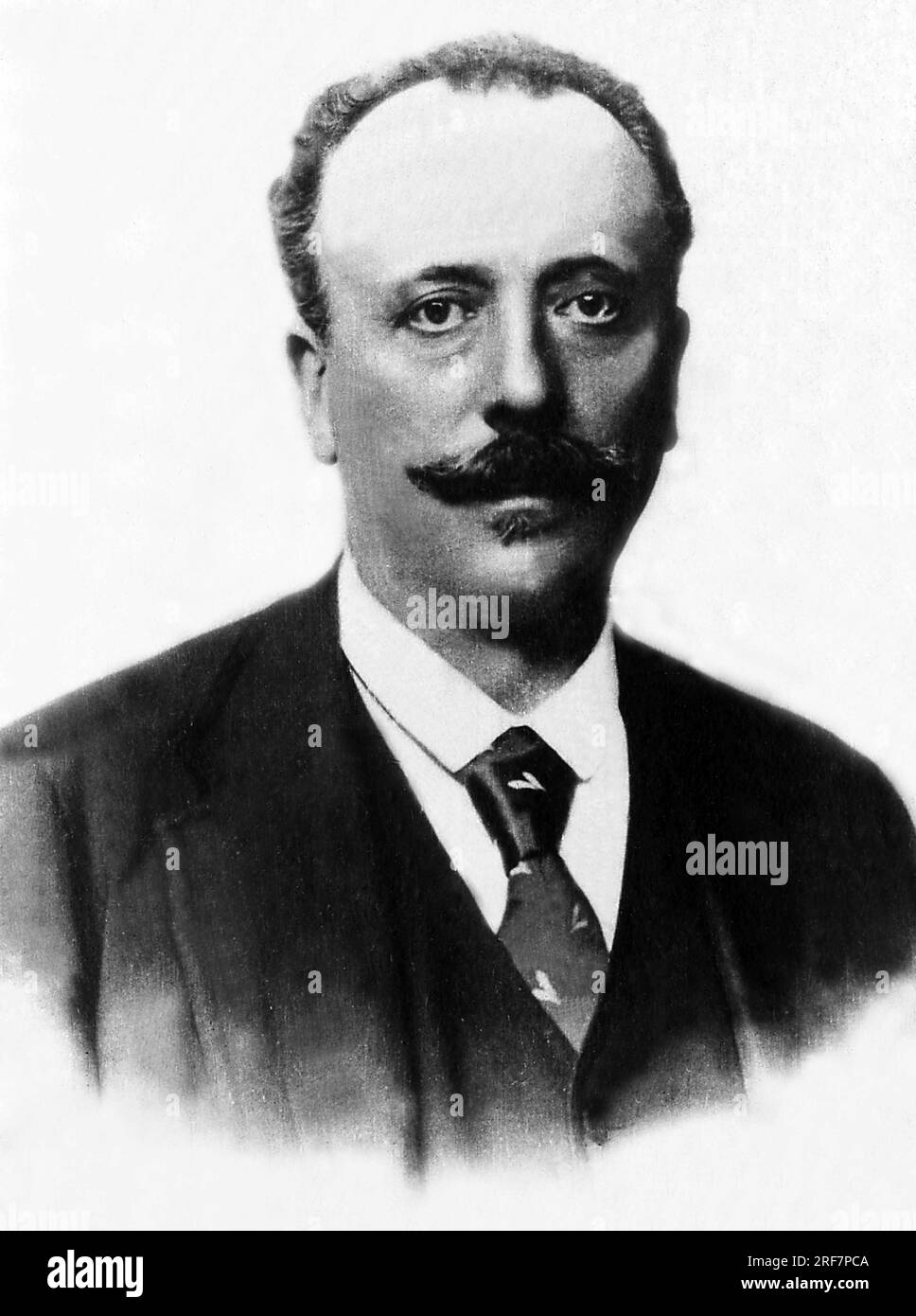 Portrait de Adrien Albert Marie Comte de Mun (18411914), homme