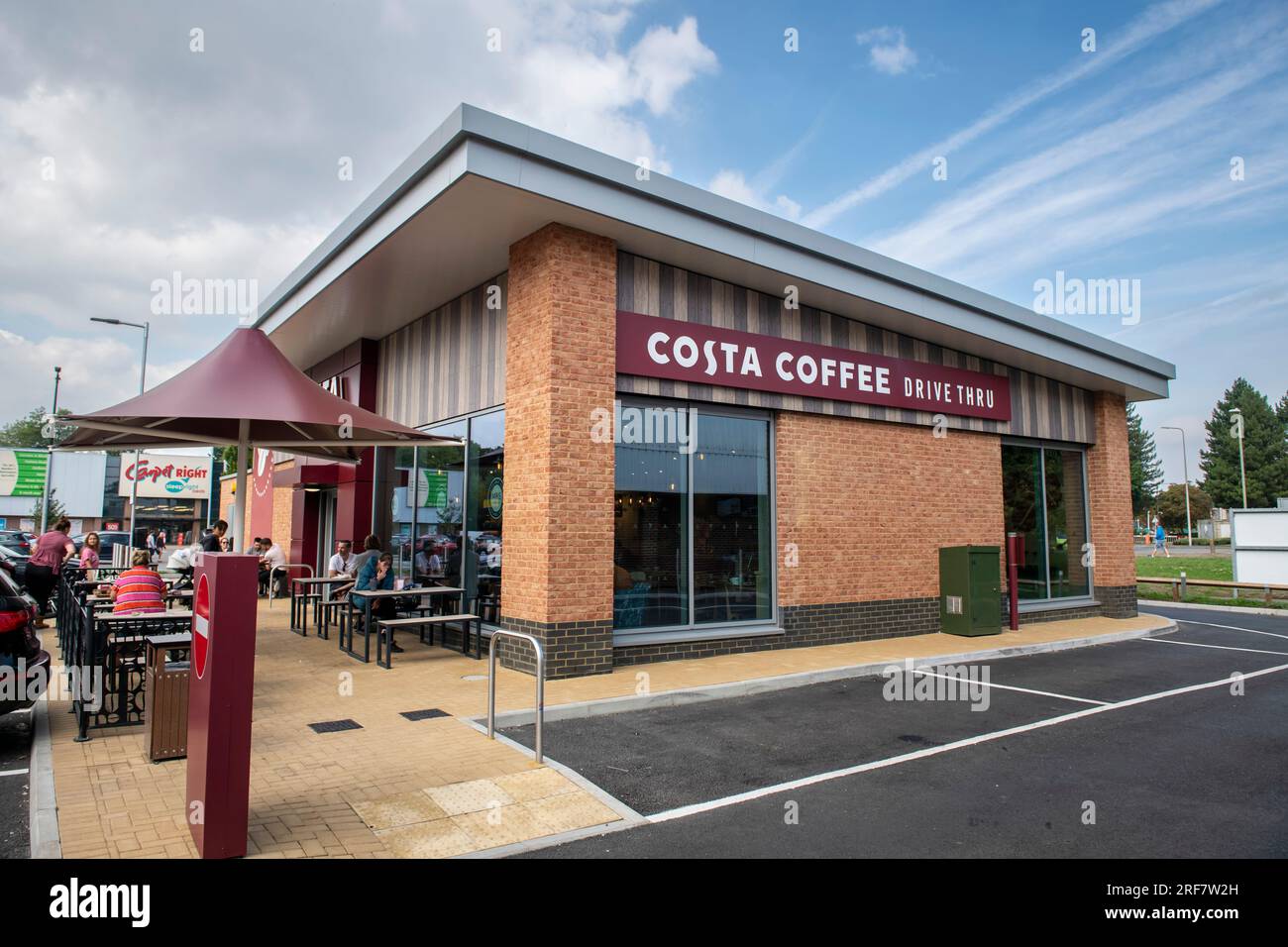 Costa coffee building hi-res stock photography and images - Page 3 - Alamy
