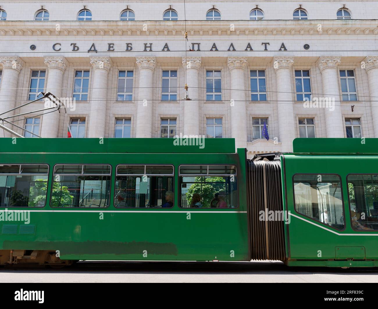 Green Tram outside the The Sofia Court House (Sadebna Palata, or Palace