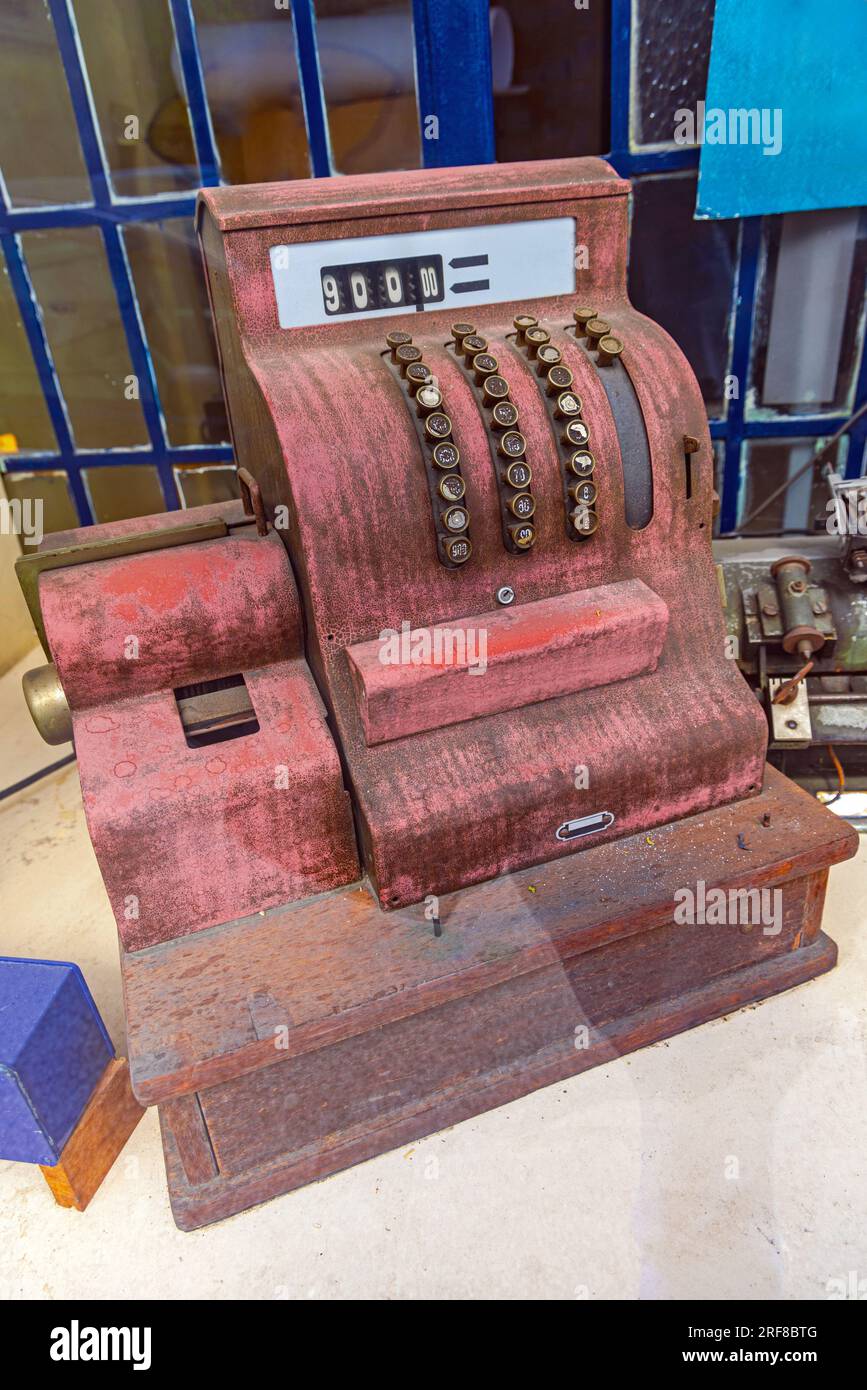 Vintage Cash Register Automated Money Handling System Till Device in