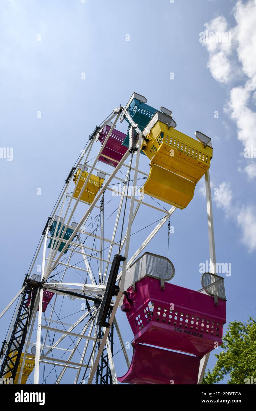 Vibrant colored ferris wheel hi-res stock photography and images - Alamy