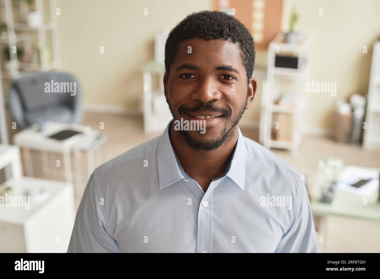 Closeup front view modern black hi-res stock photography and images - Alamy