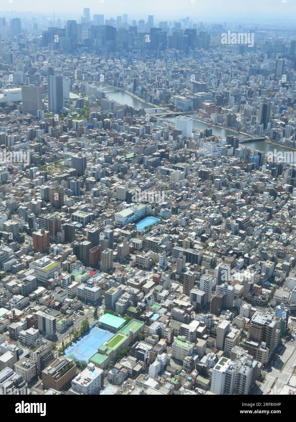 With a population of almost 36 million, the Tokyo Metropolis is the ...