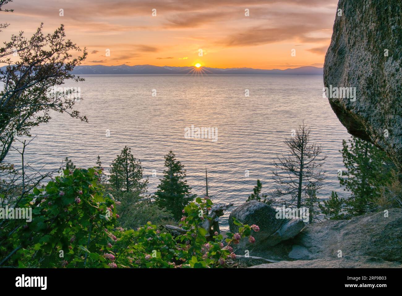 Sunset along the east coast of Lake Tahoe, Nevada Stock Photo