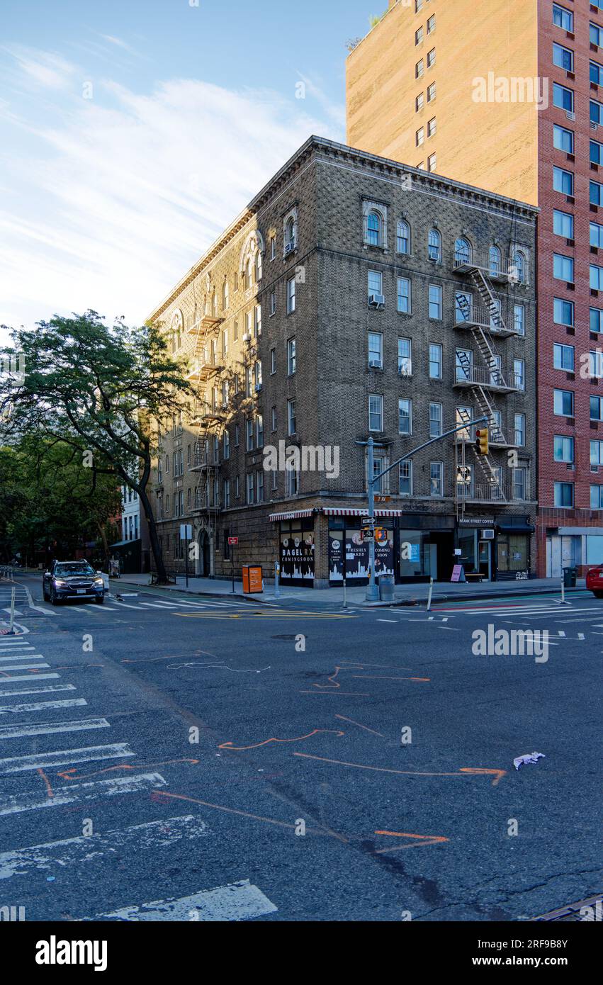 West Village 162 West 13th Street is a centuryold sixstory brick and