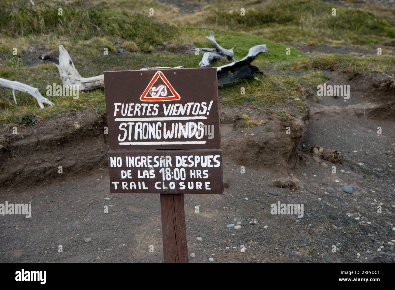 Strong wind warning sign in southern Patagonia, Chile Stock Photo