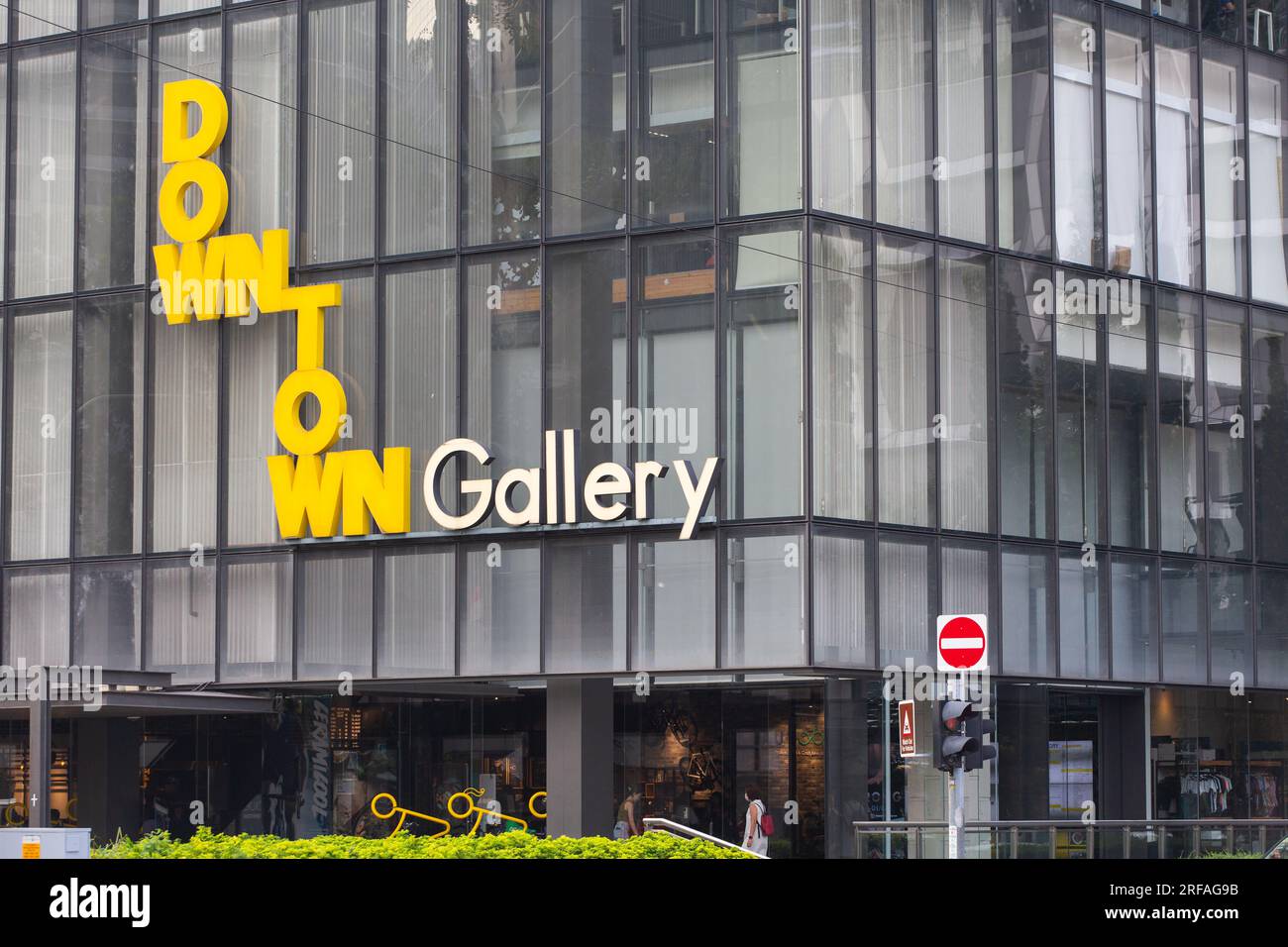 Signage of Downtown Gallery by OUE business. Singapore Stock Photo Alamy
