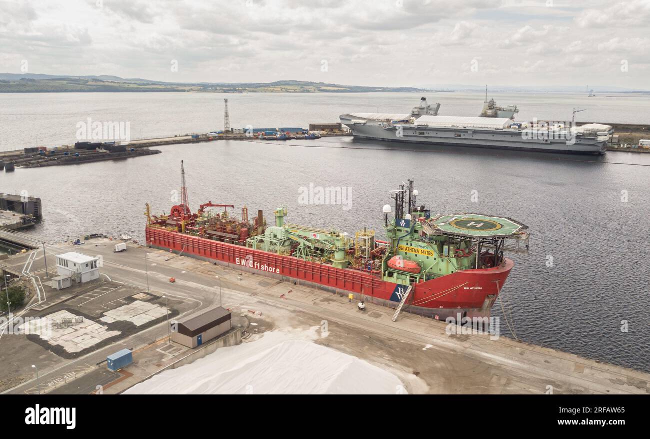 FPSO BW Athena offshore vessel, the Royal Navy aircraft carrier HMS Prince of Wales (R09) & decommissioned nuclear submarines in Rosyth, Scotland, UK Stock Photo