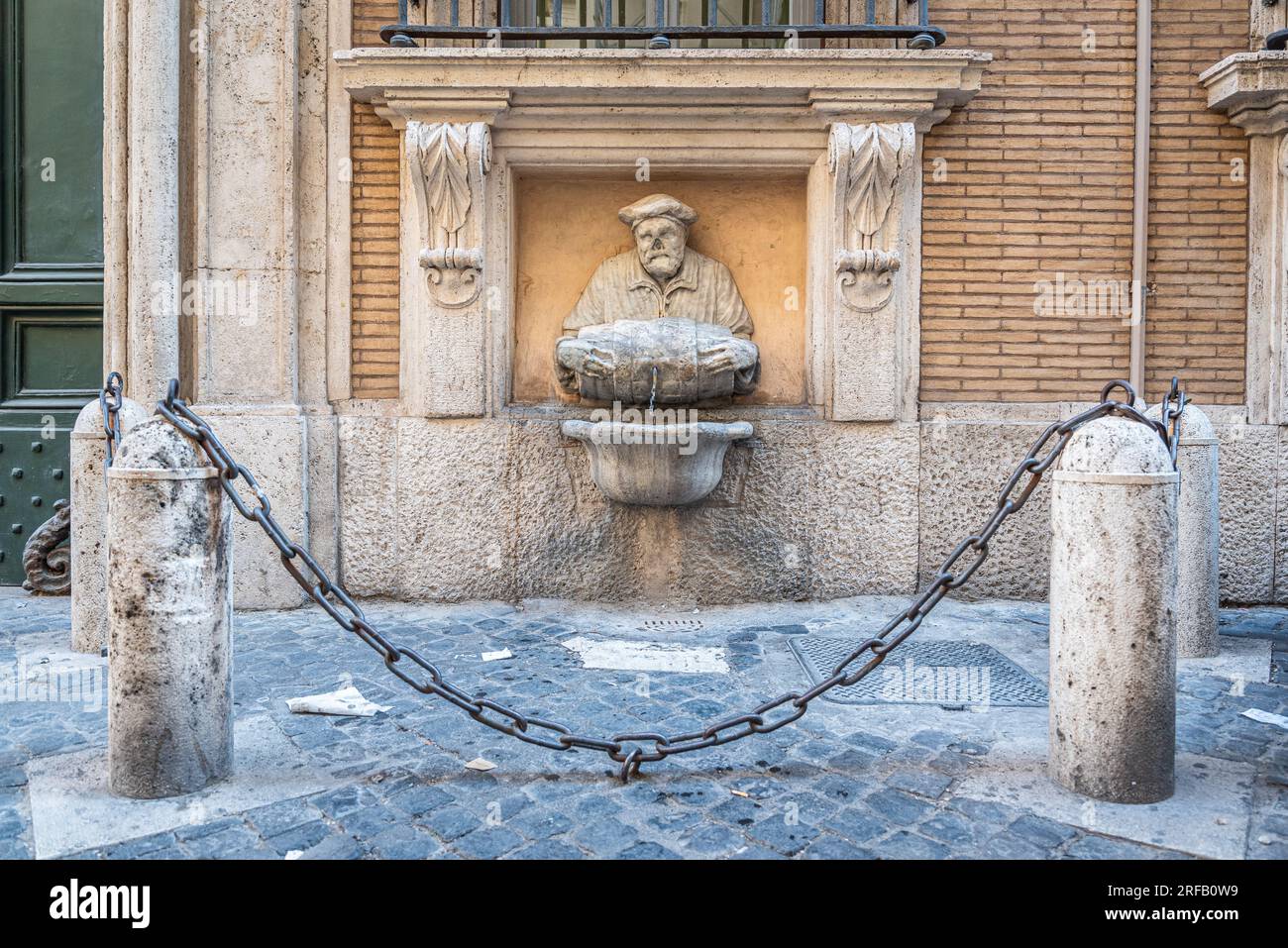 Talking Statue known as the Facchino in Rome, Italy Stock Photo Alamy