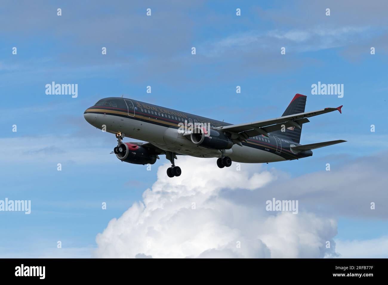 Royal Jordanian black livery Airbus A320 landing at London's Heathrow ...