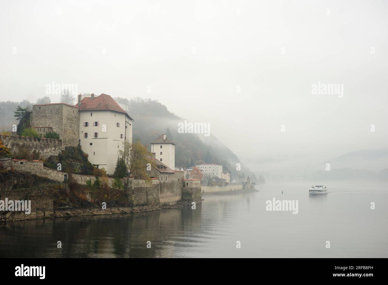 Passau, Bavaria, Germany. November 07, 2015. Veste Niederhaus in the fog Stock Photo