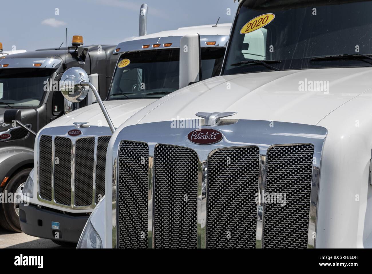 Indianapolis August 1, 2023 Peterbilt Semi Tractor Trailer Trucks