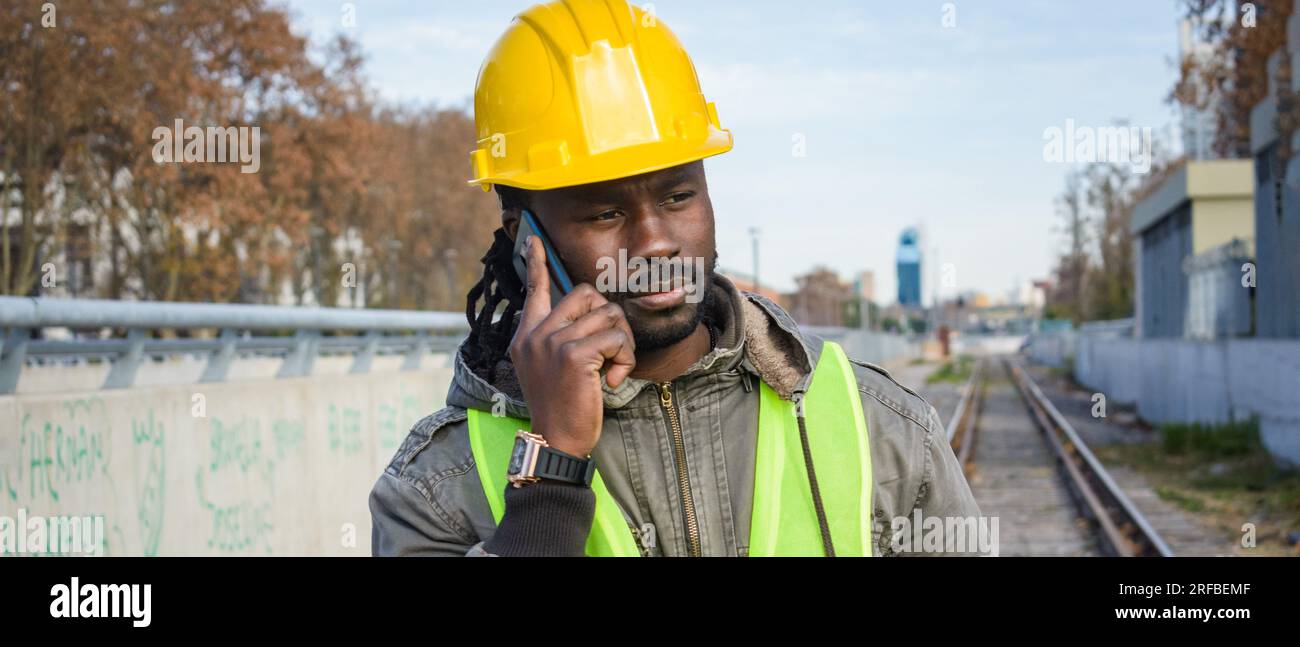 Train phone angry hi-res stock photography and images - Alamy