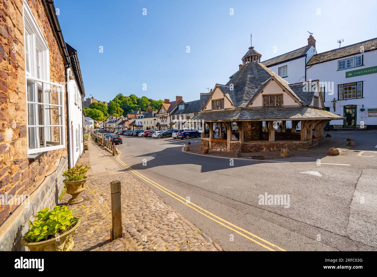 Yarn Market, High St, Dunster, Minehead TA24 6SF Stock Photo