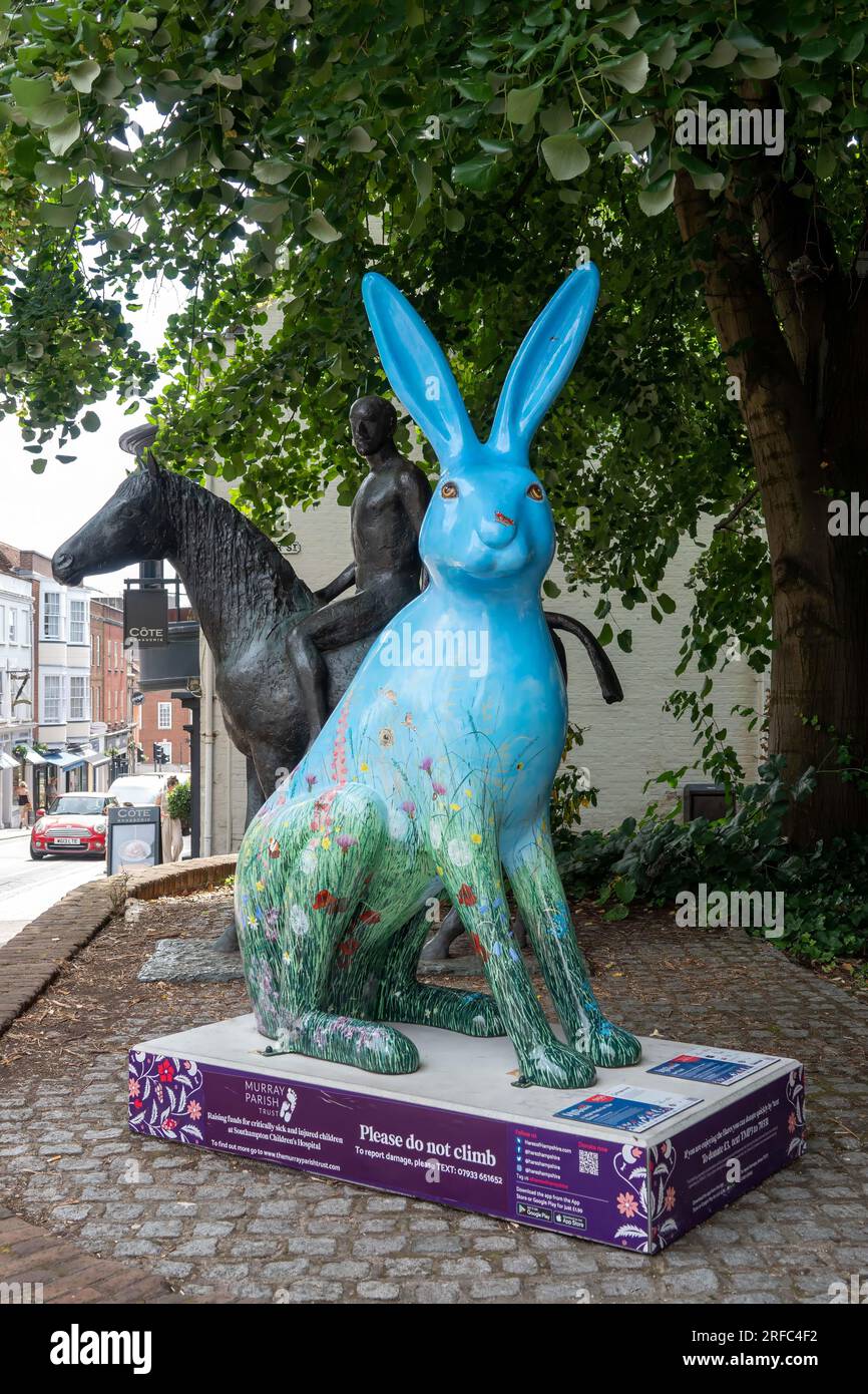 Hares of Hampshire Art trail Winchester England 2022, A Wild Walk on The Downs Hare by Rachel Alexander at The Law Courts Stock Photo