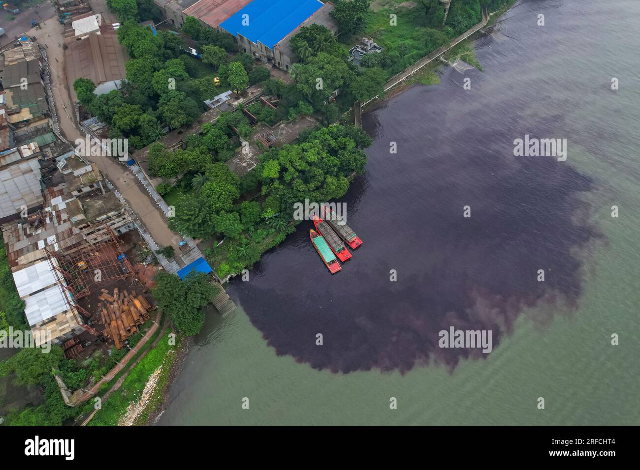 Dhaka, Bangladesh. 2nd Aug, 2023. Chemical mixed water has been