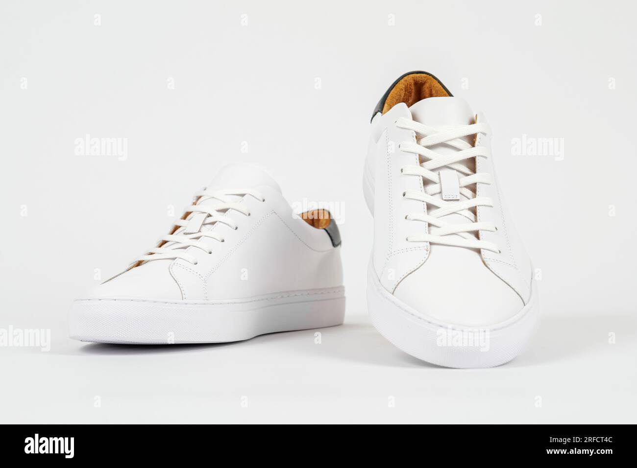 Tenis Casuales Blancas Max