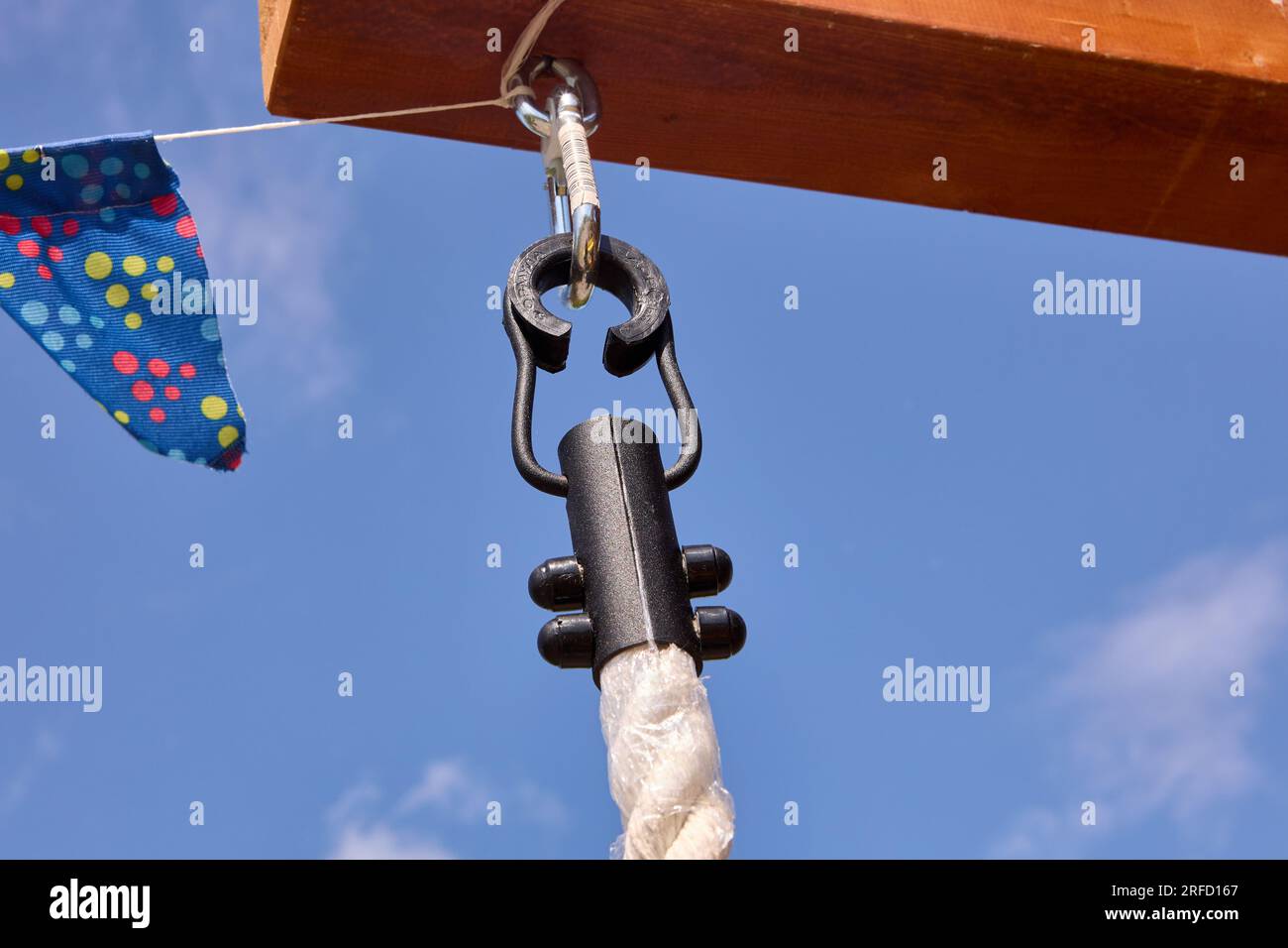 Climbing rope attachment of robust metallic mounting Stock Photo Alamy