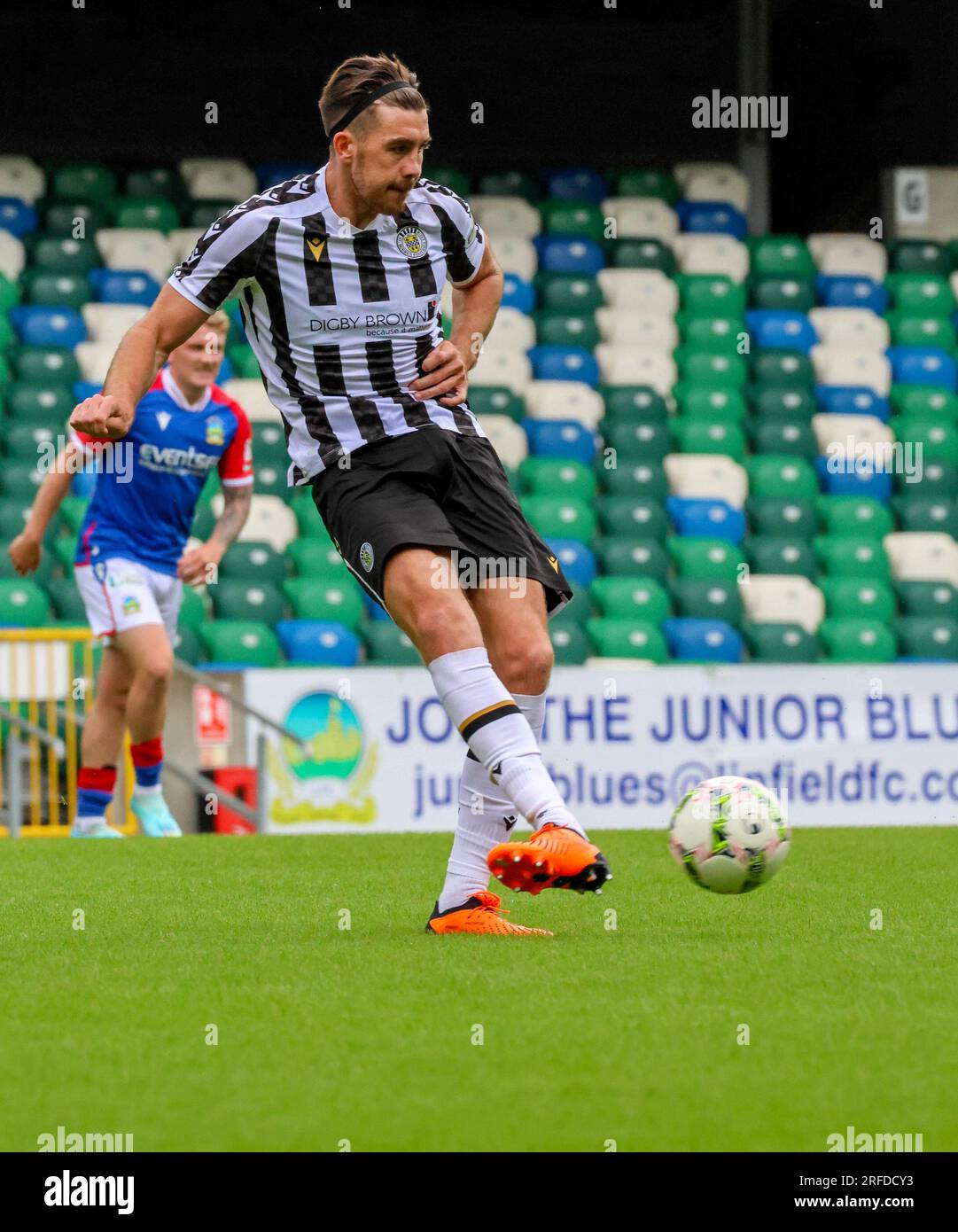 Windsor Park, Belfast, Northern Ireland, UK. 01 Jul 2023. Niall Quinn Testimonial game, Linfield 0 St Mirren 1. Footballer in action St Mirren football player Declan Gallagher. Stock Photo