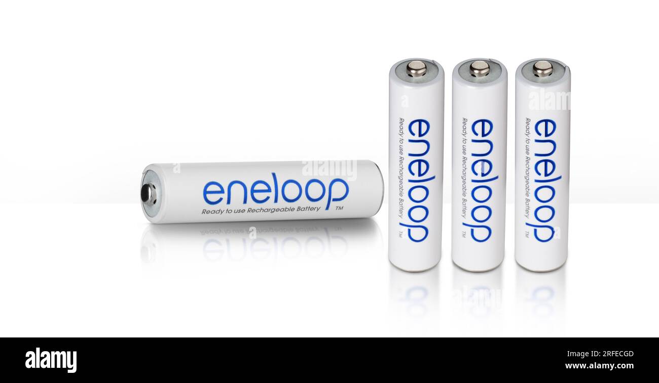 Sanyo eneloop battery charger hi-res stock photography and images - Alamy