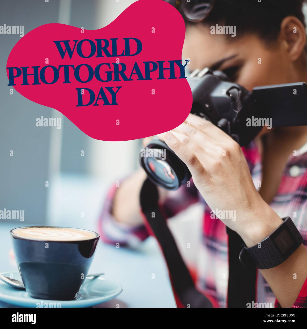 Camera cafe hi-res stock photography and images - Alamy