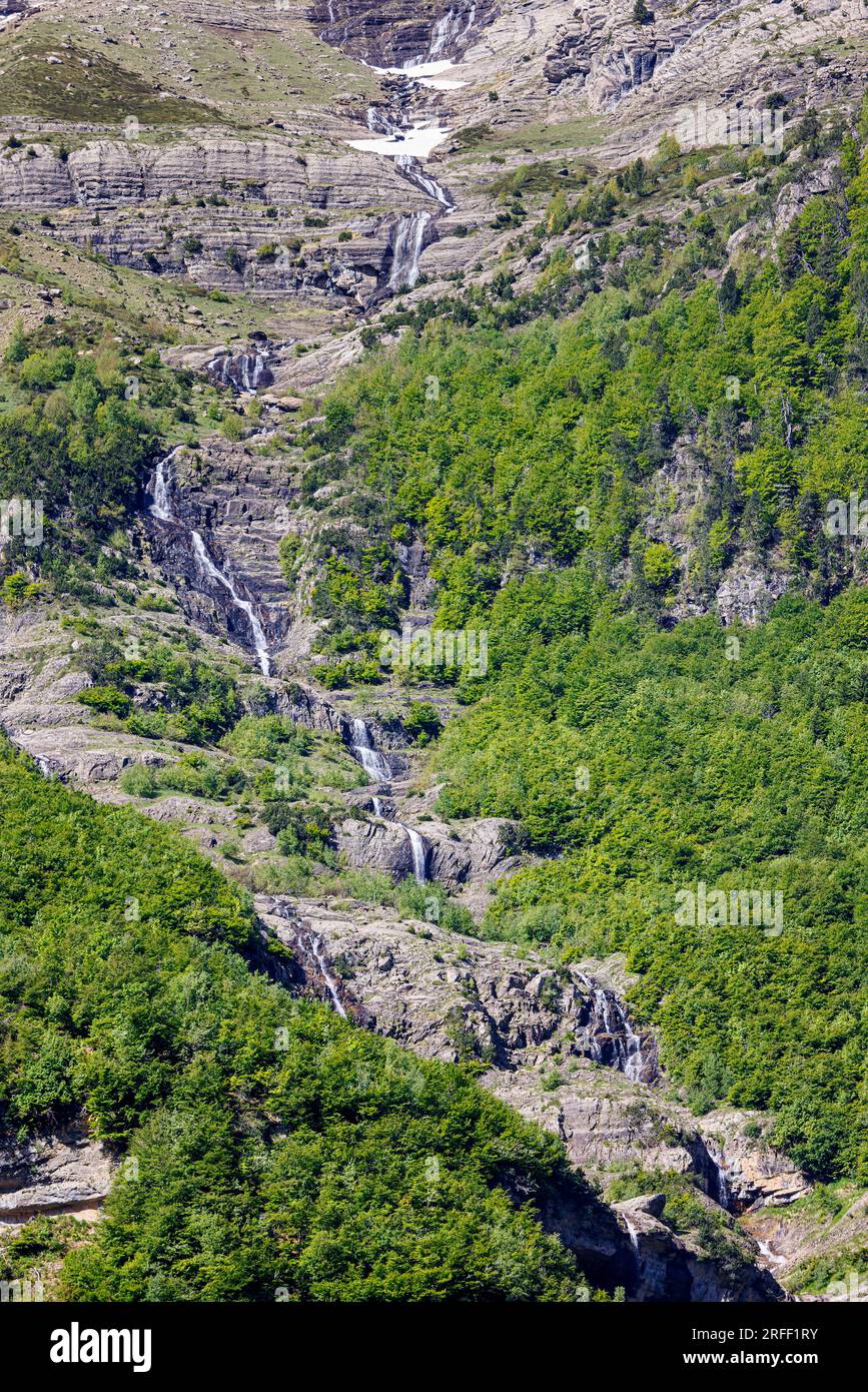 Spain, Aragon, Bielsa, Ordessa and Monte Perdido National Park, Pyrenees Monte Perdido listed as World Heritage by UNESCO, Cirque of Pineta, waterfalls Stock Photo
