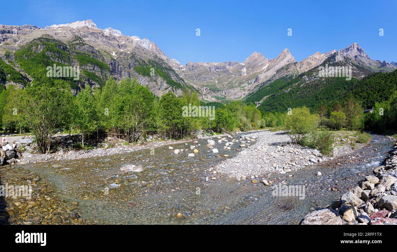 Spain, Aragon, Bielsa, Ordessa and Monte Perdido National Park, Pyrenees Monte Perdido listed as World Heritage by UNESCO, Cirque of Pineta Stock Photo