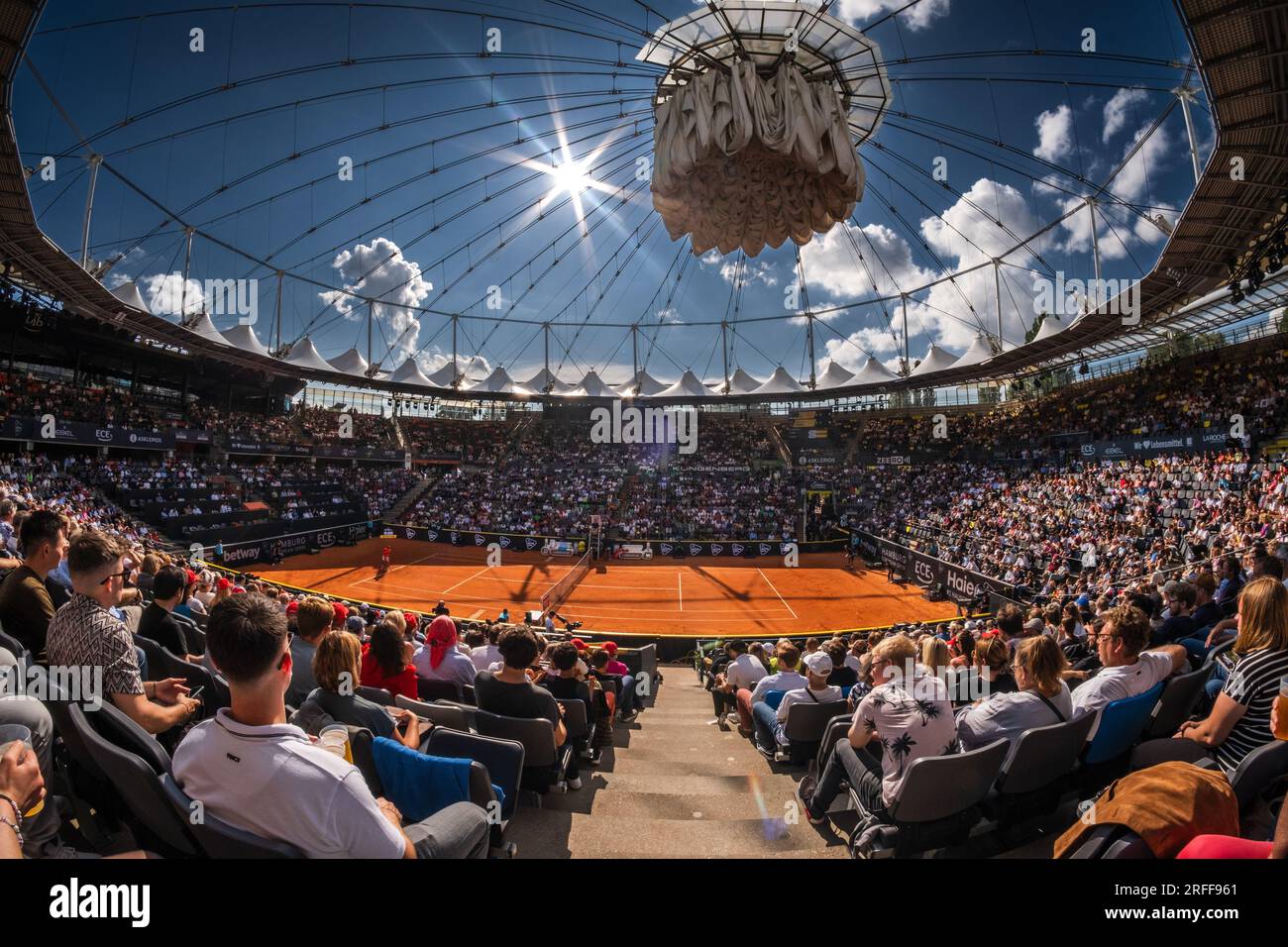 Hamburg, Germany. 29th July, 2023. Spectators follow the tennis action