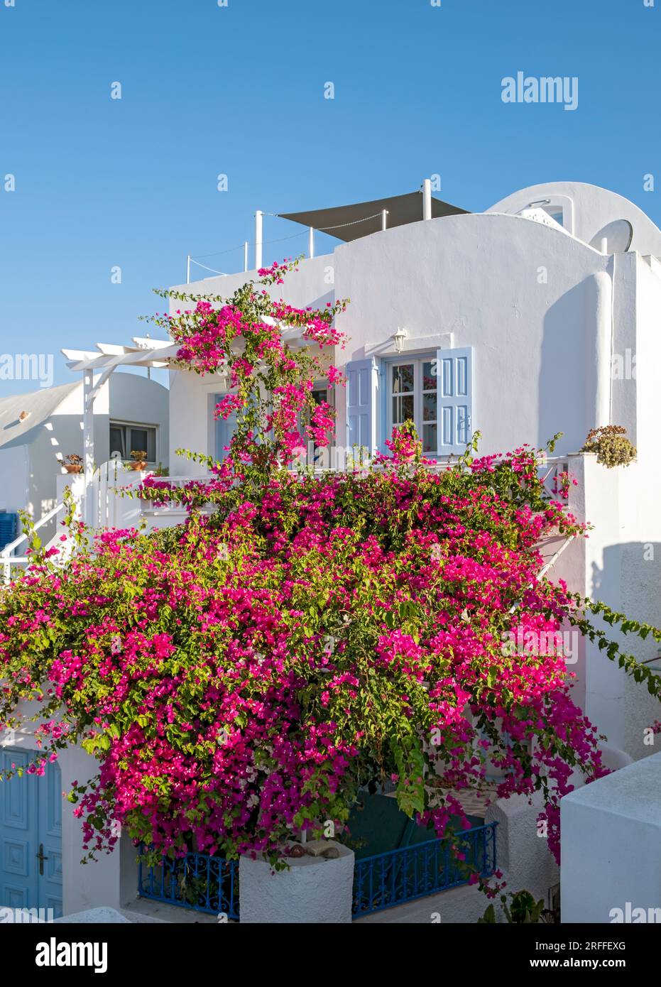 White House With Bougainvillea Hi res Stock Photography And Images Alamy white-house-with-bougainvillea-hi-res-stock-photography-and-images-alamy