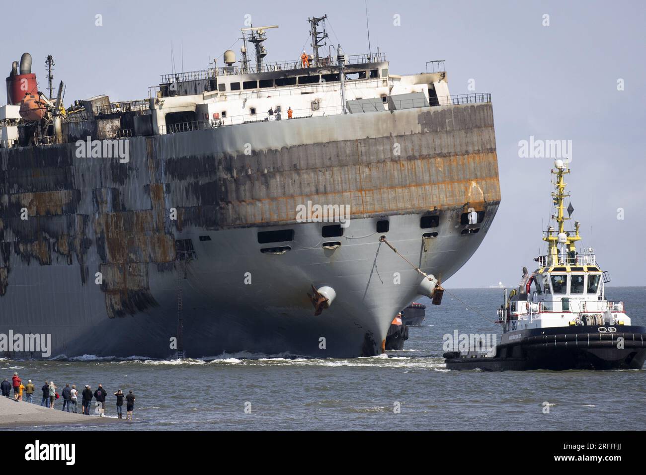 Brand new container ship hi-res stock photography and images - Alamy