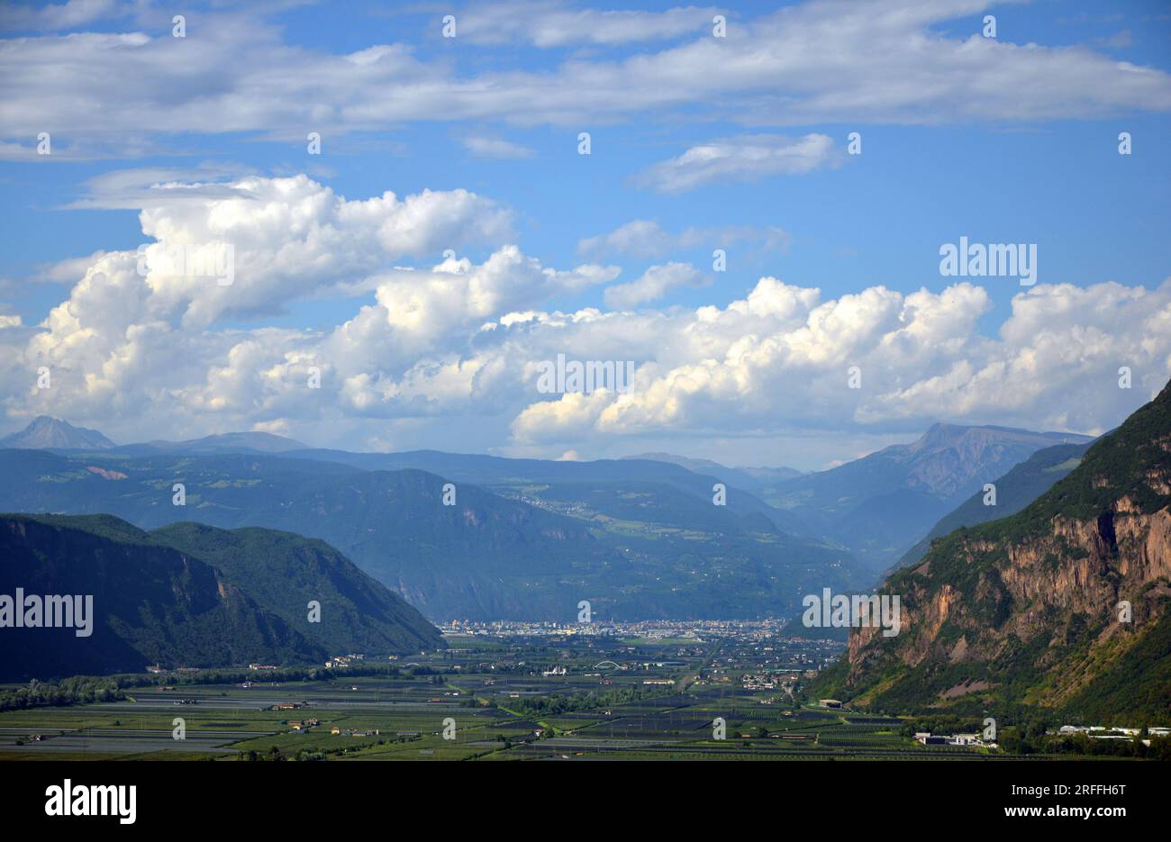 Etschtal / Adige Valley. View from the south towards Bozen / Bolzano Stock Photo