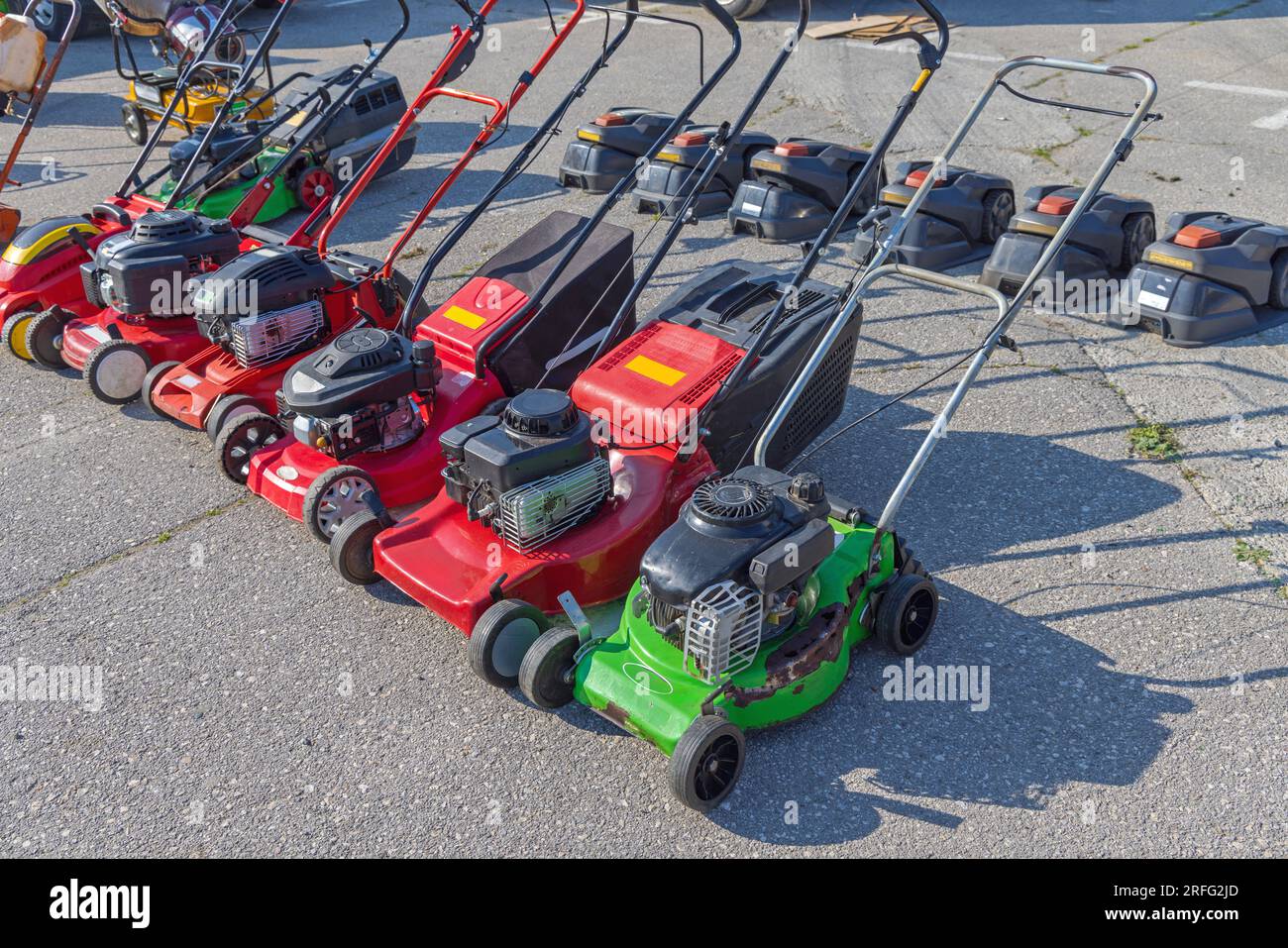 Petrol mower for sale hi res stock photography and images Alamy
