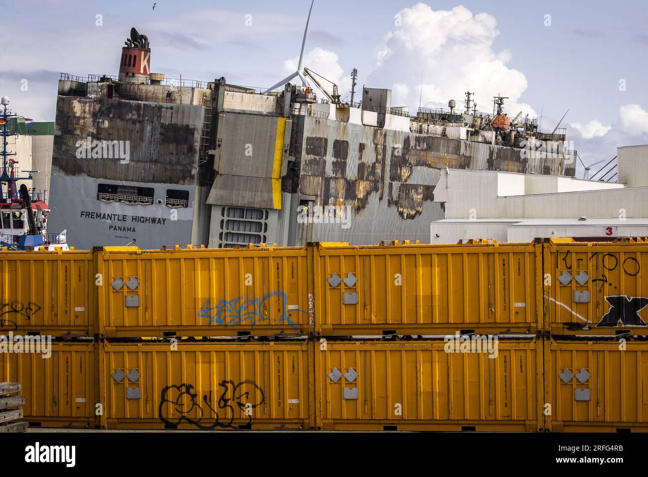 Brand new container ship hi-res stock photography and images - Alamy