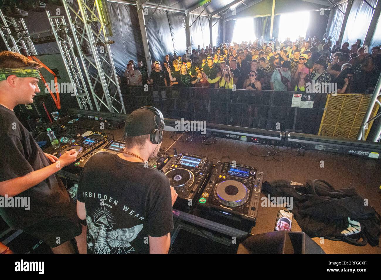 Let it roll hires stock photography and images Alamy