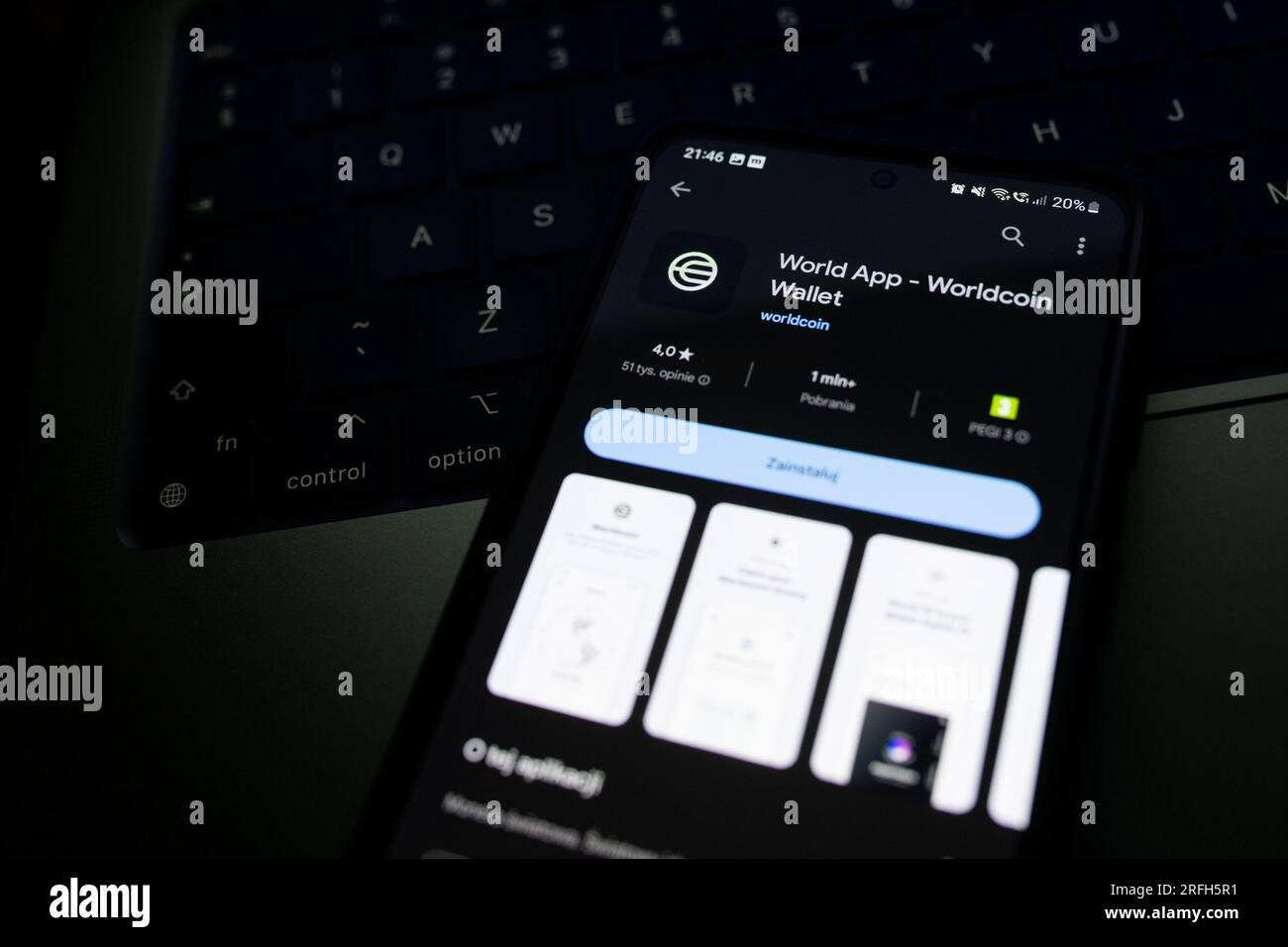 Worldcoin crypto hi-res stock photography and images - Alamy