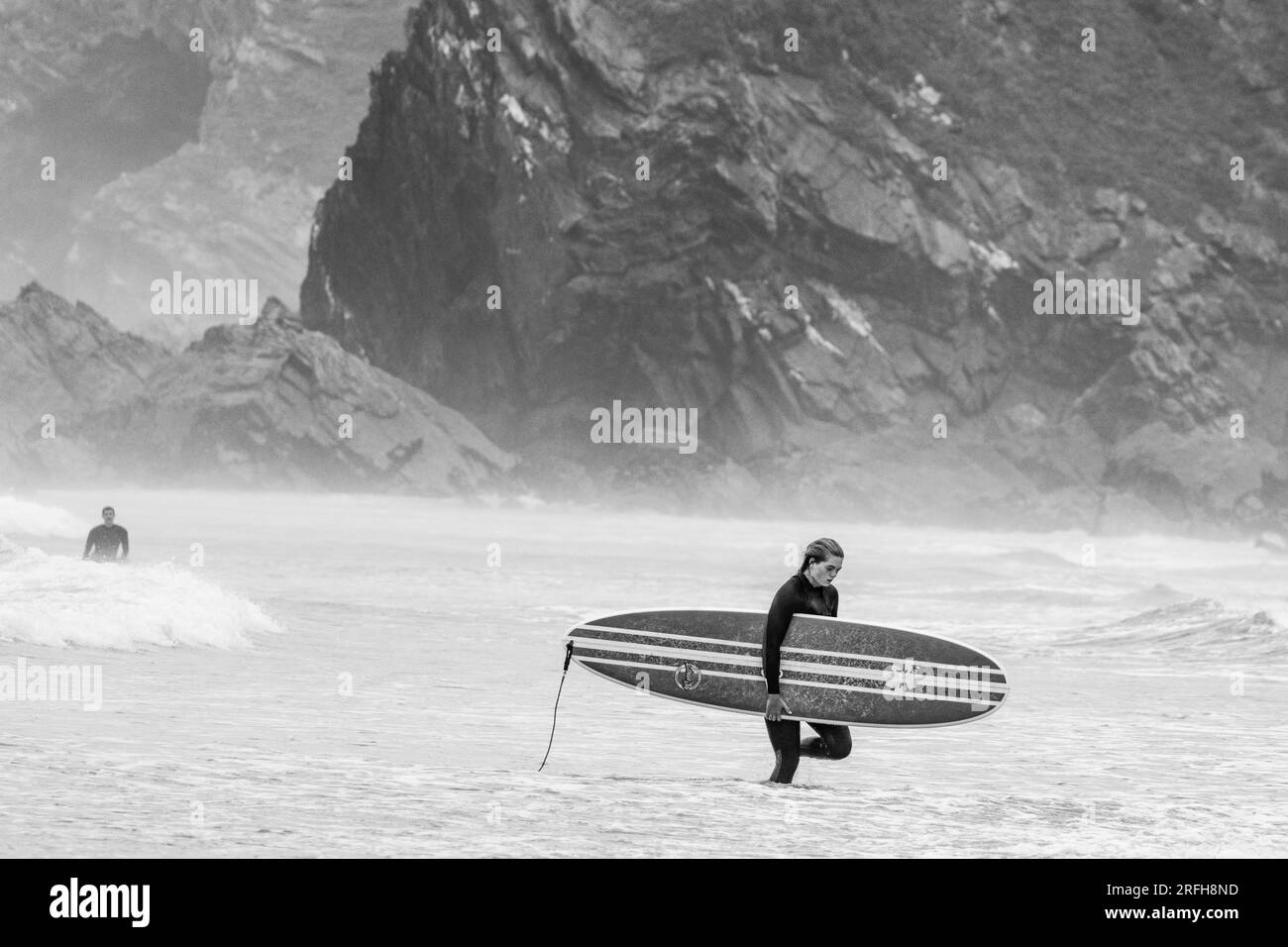 Surfing wave Black and White Stock Photos & Images Alamy