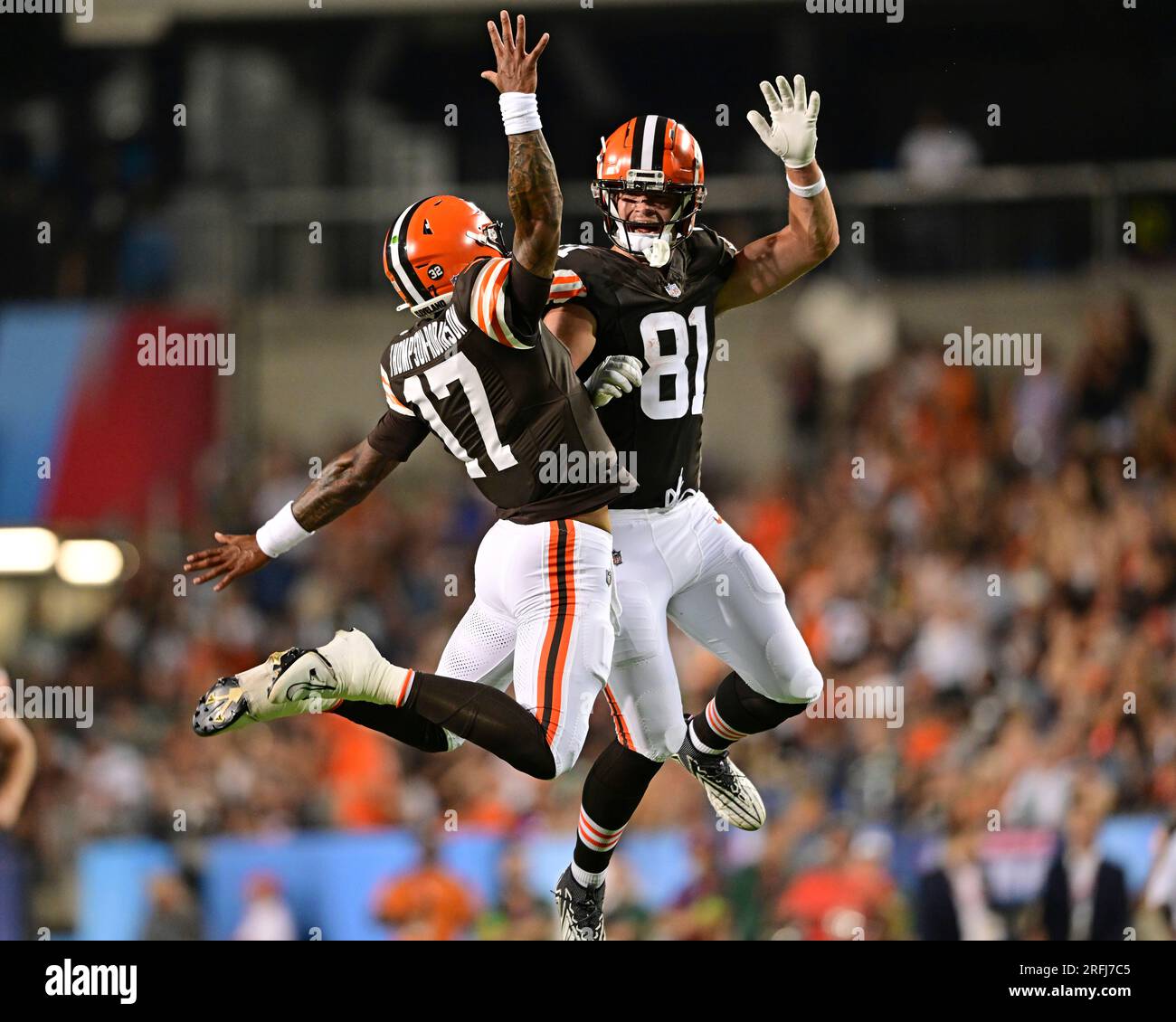 Cleveland Browns quarterback Dorian Thompson Robinson 17 and