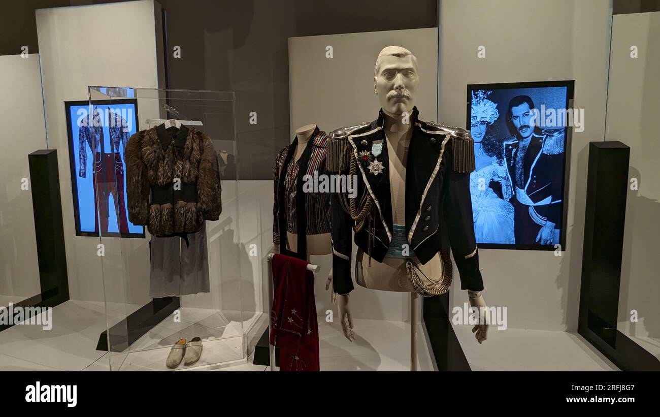 London, UK. 03rd Aug, 2023. Clothes from the estate of the British rock