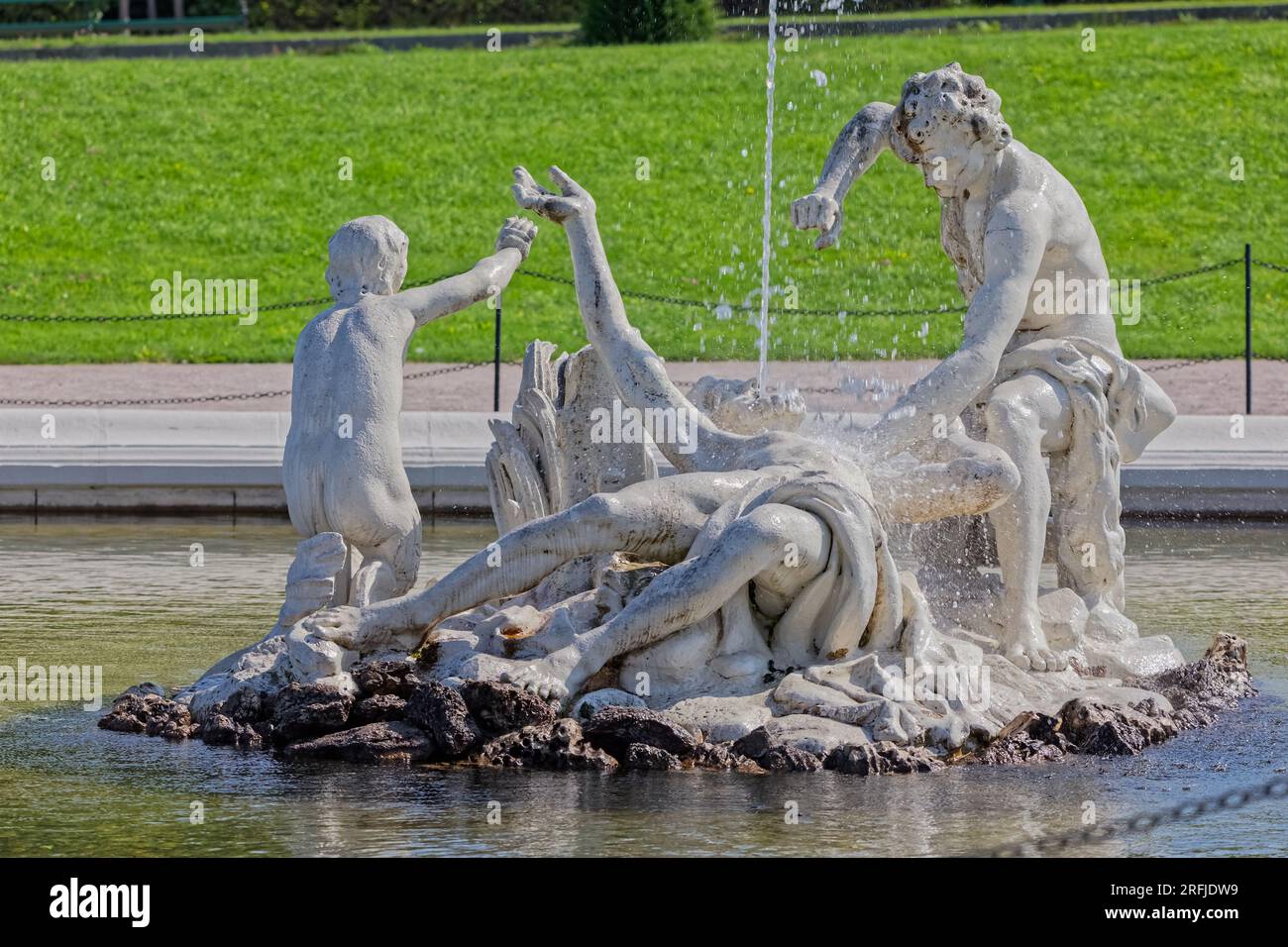 Belvedere stone statues in fountain in Wien, Austria Stock Photo Alamy