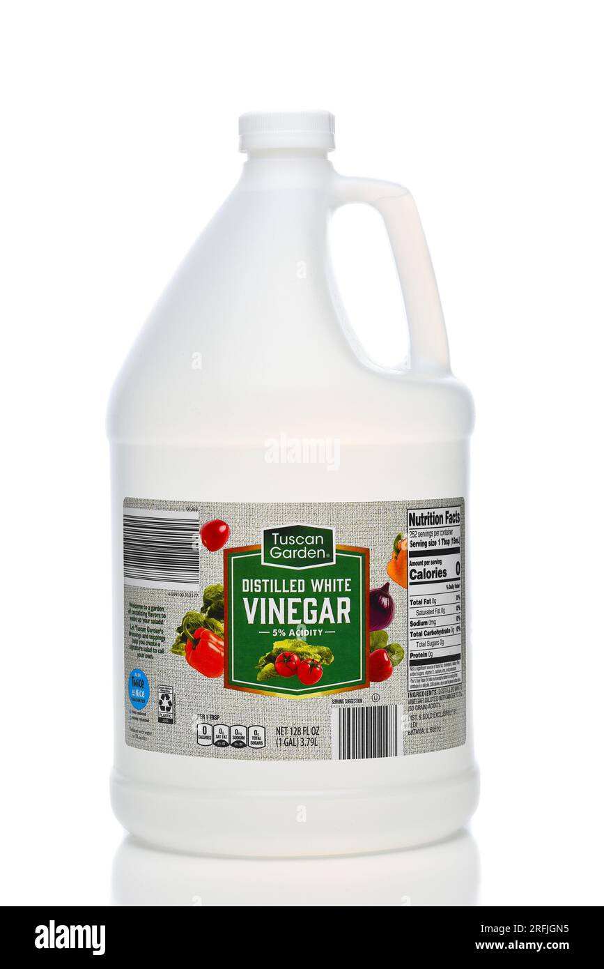 IRVINE, CALIFORNIA 3 AUG 2023 A gallon bottle of Distilled White Vinegar from Tuscan Garden