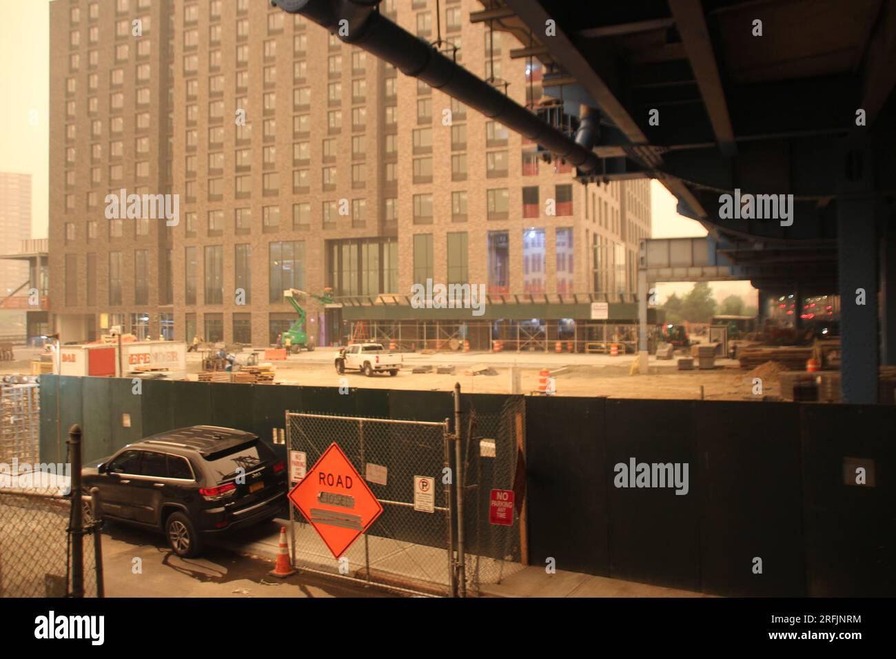 new-york-usa-07th-june-2023-the-construction-site-of-the-universal