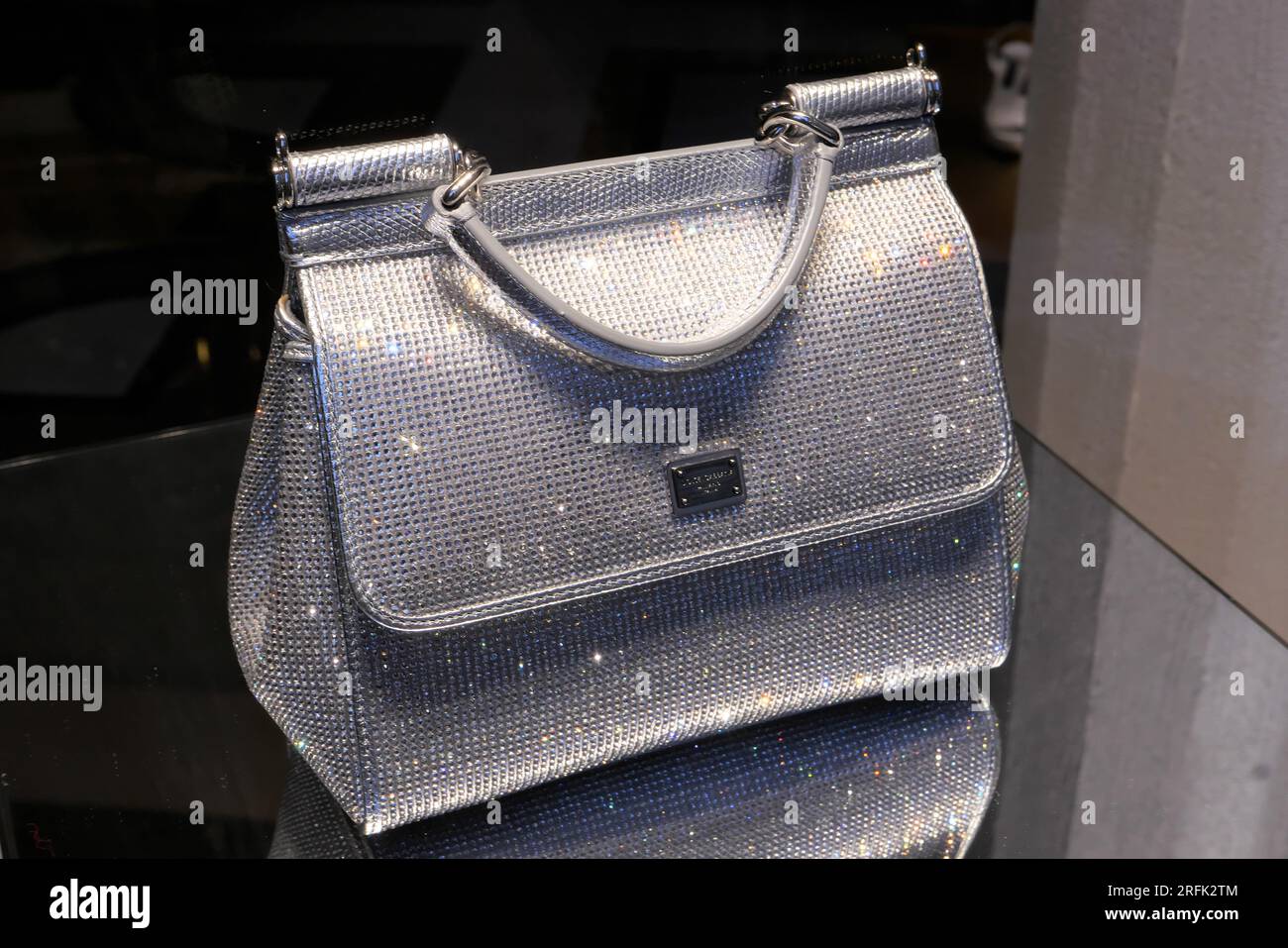 VINTAGE NEW YORK Blazers, MISS SICILY Dolce & Gabbana Bags