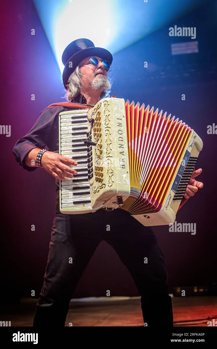 Finnegans hell band hires stock photography and images Alamy